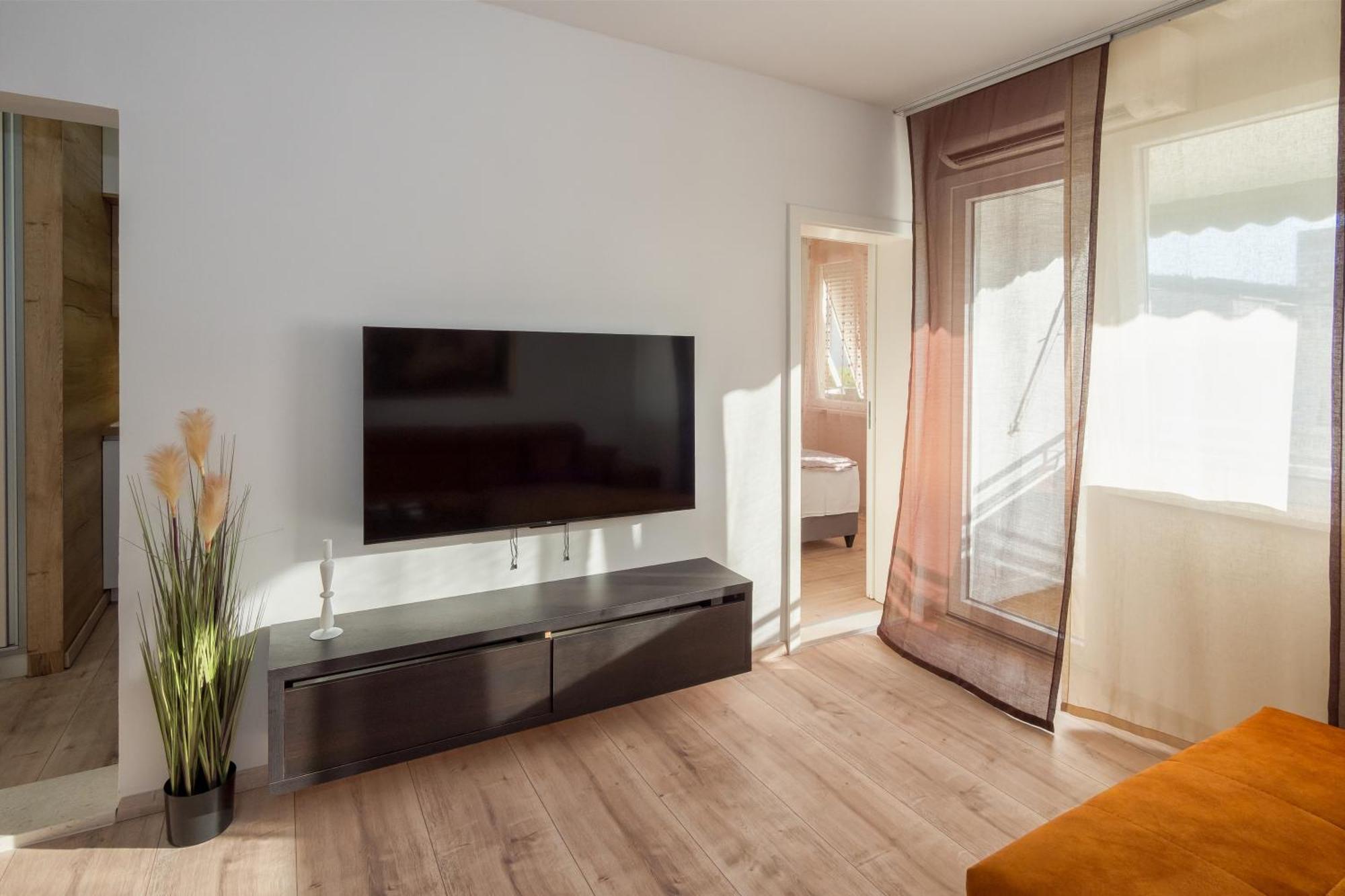 3-Bedroom Sea View Apartment - Balcony, Elevator - Spinut, Split 스플리트 외부 사진
