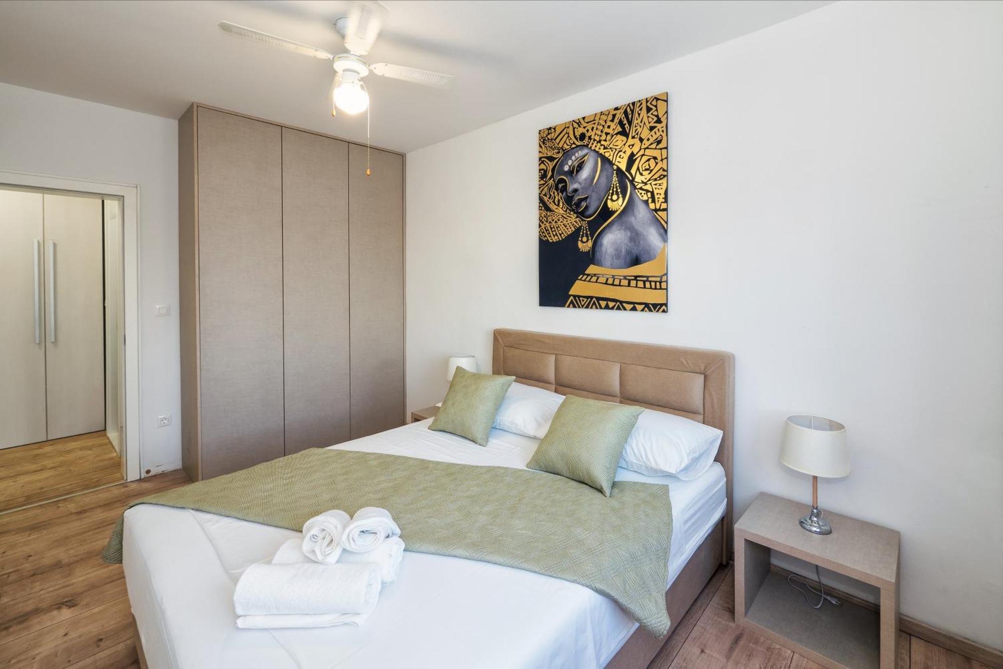 3-Bedroom Sea View Apartment - Balcony, Elevator - Spinut, Split 스플리트 외부 사진