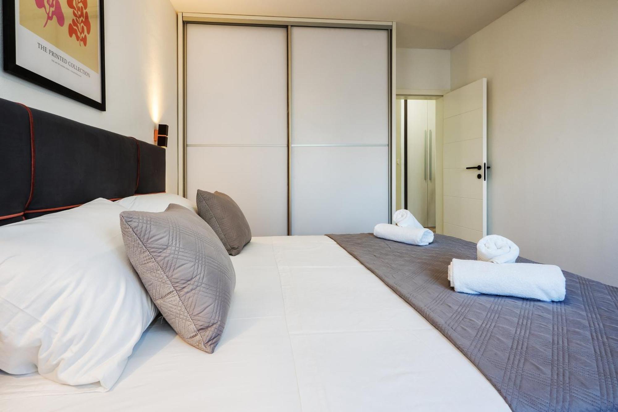 3-Bedroom Sea View Apartment - Balcony, Elevator - Spinut, Split 스플리트 외부 사진